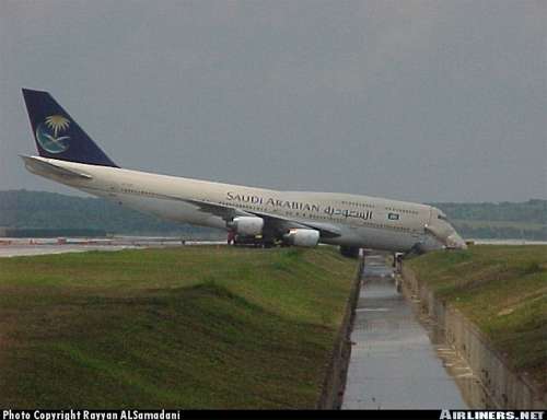 avion 06.jpg (15913 bytes)